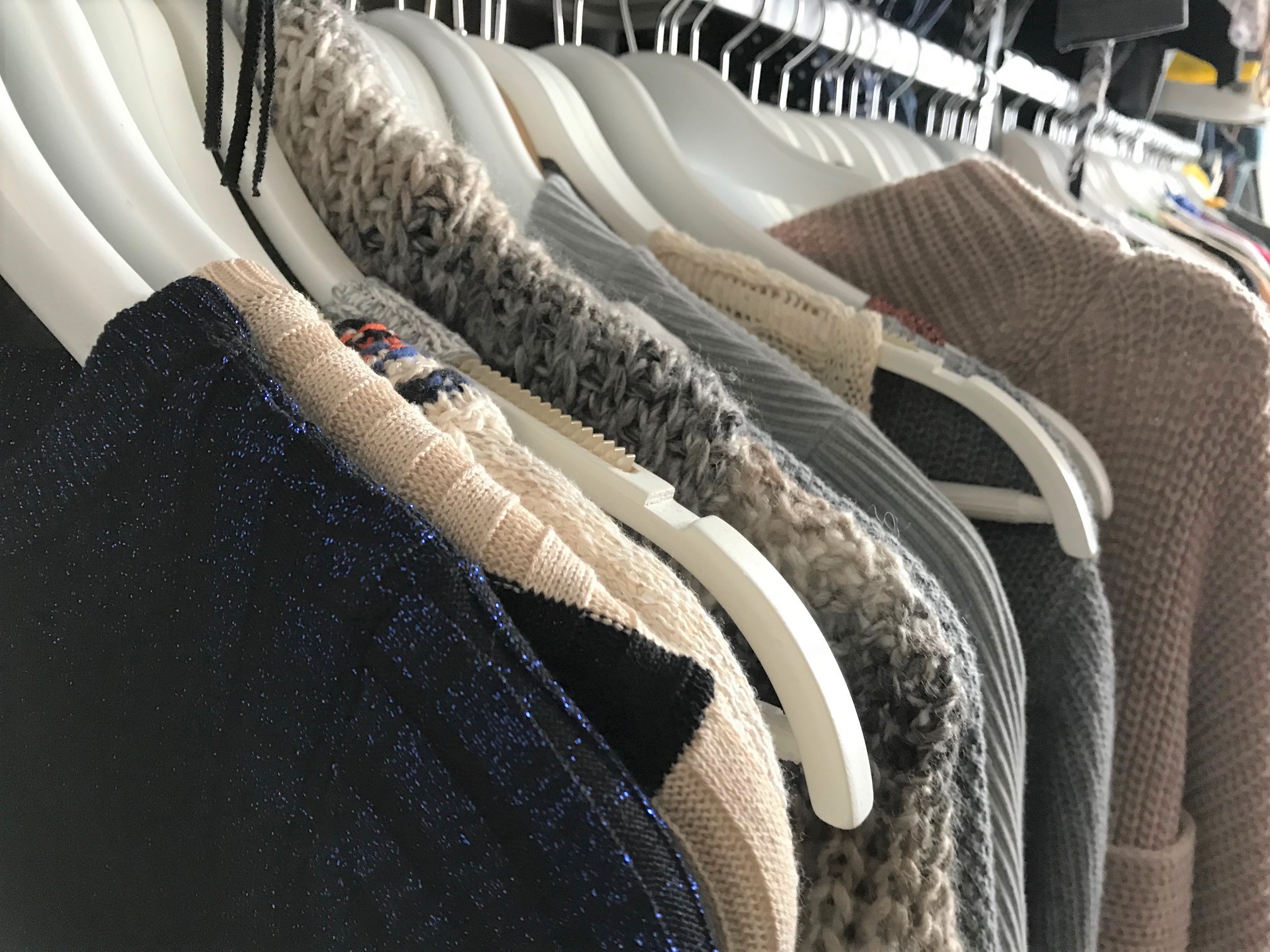 Pullovers, cardigans,sweaters...